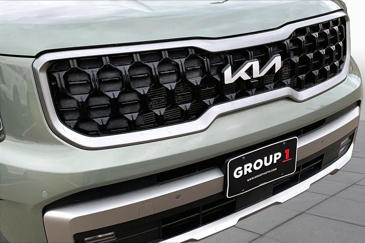 Used 2023 Jungle Green Kia SX Prestige X-Pro image 30