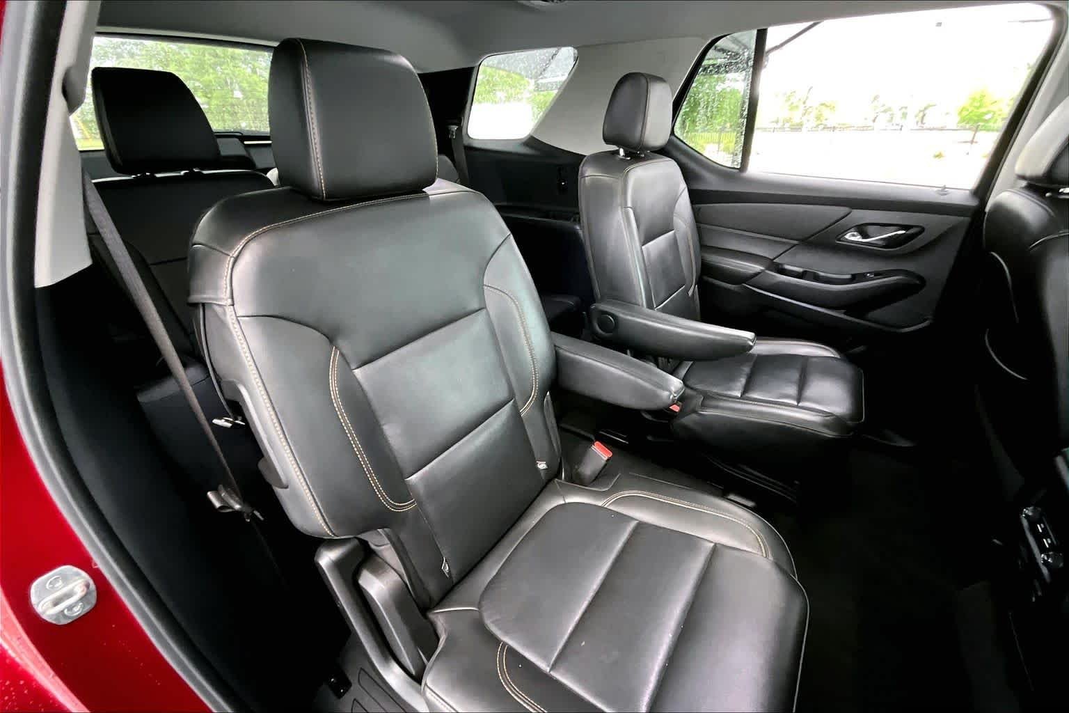 Used 2020 Cajun Red Tintcoat Chevrolet RS image 20