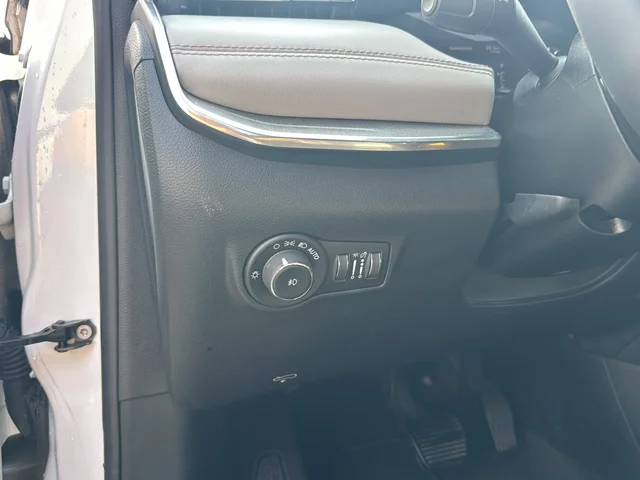 Used 2024 White Jeep Limited image 28