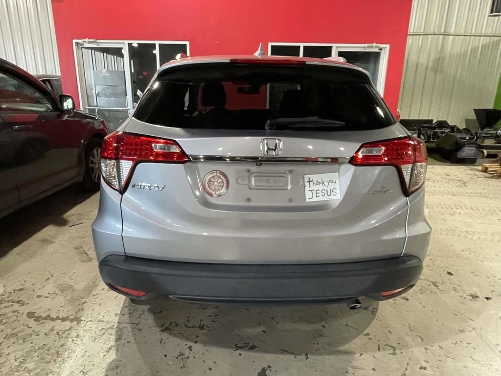 Used 2021 Silver Honda EX-L image 4