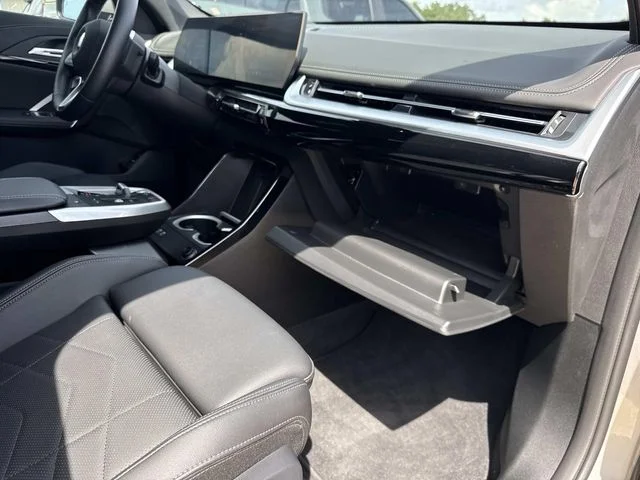 Used 2025 Silver BMW xDrive28i image 47