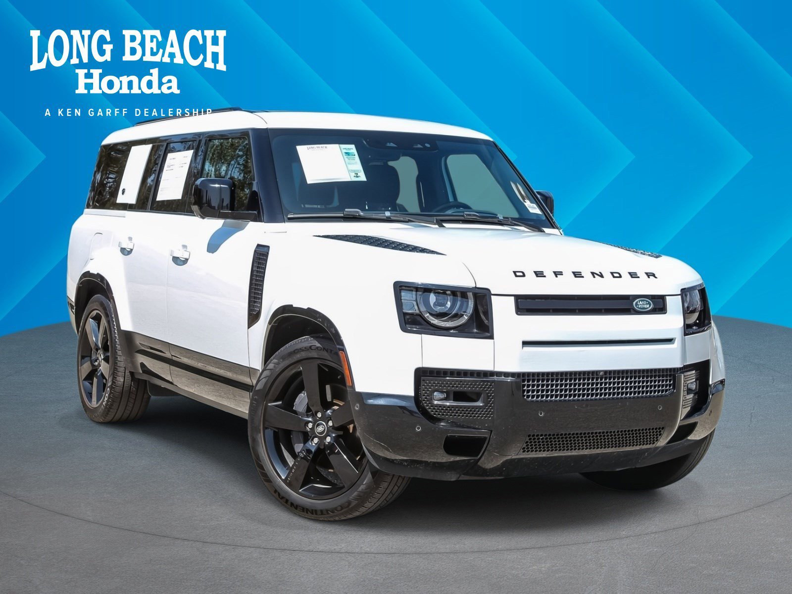 2024 Land Rover Defender 130 X-Dynamic SE P400's photo