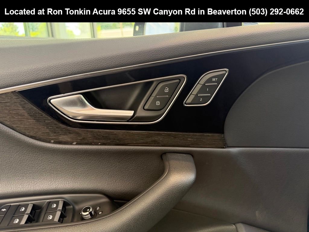 Used 2019 Night Black Audi 55 Premium image 13