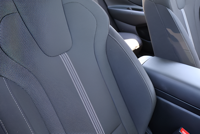 2026 Hyundai Elantra SE - Photo 17