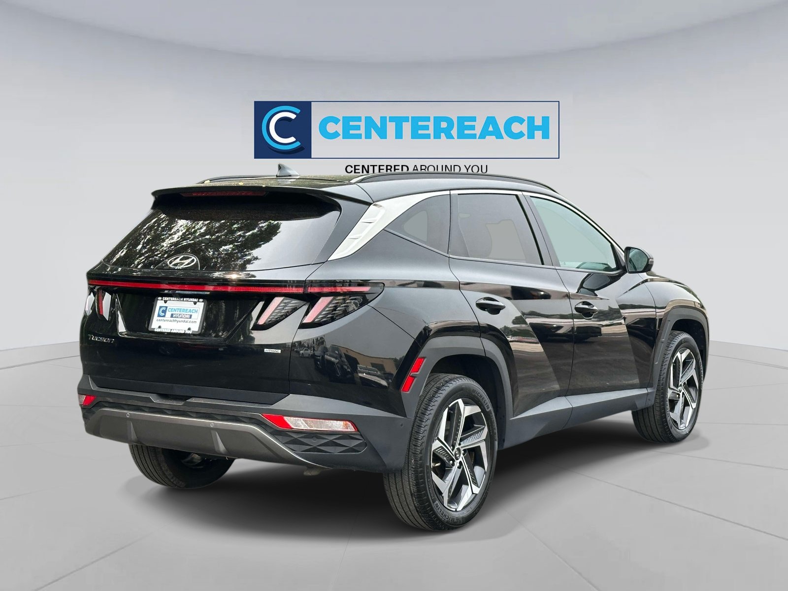 Used 2023 Black Hyundai Limited image 6