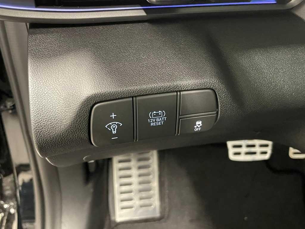 New 2025 Abyss Black Hyundai SEL Sport image 35