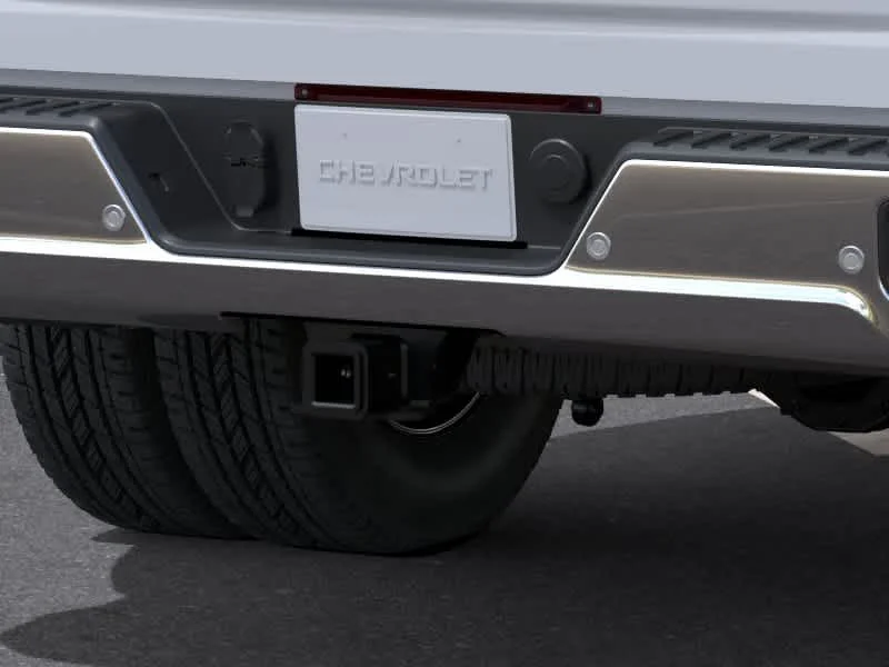 New 2026 Summit White Chevrolet LT DRW image 13