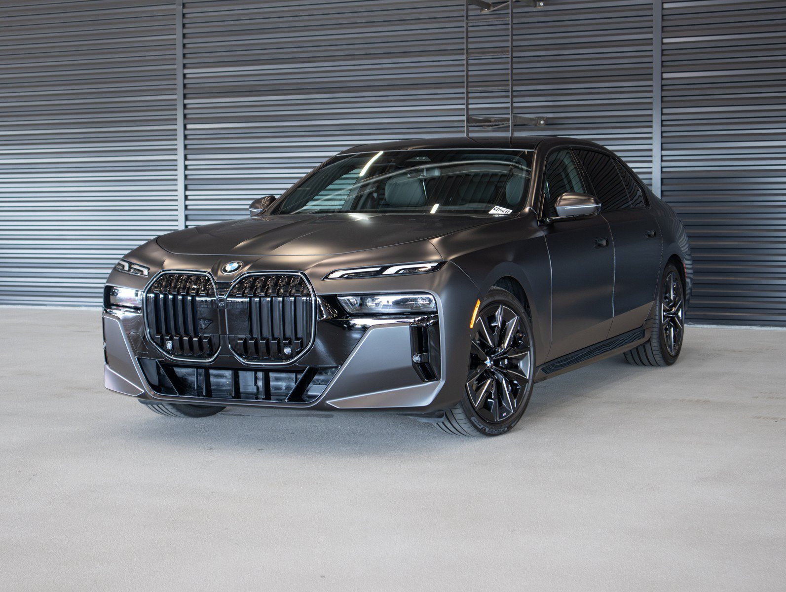 Used 2025 Frozen Deep Grey BMW 740i image 1