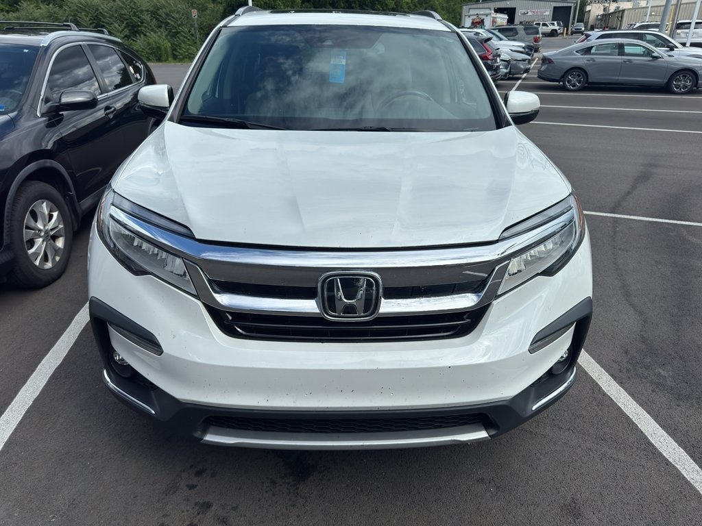 2022 Honda Pilot Touring-7 AWD's photo
