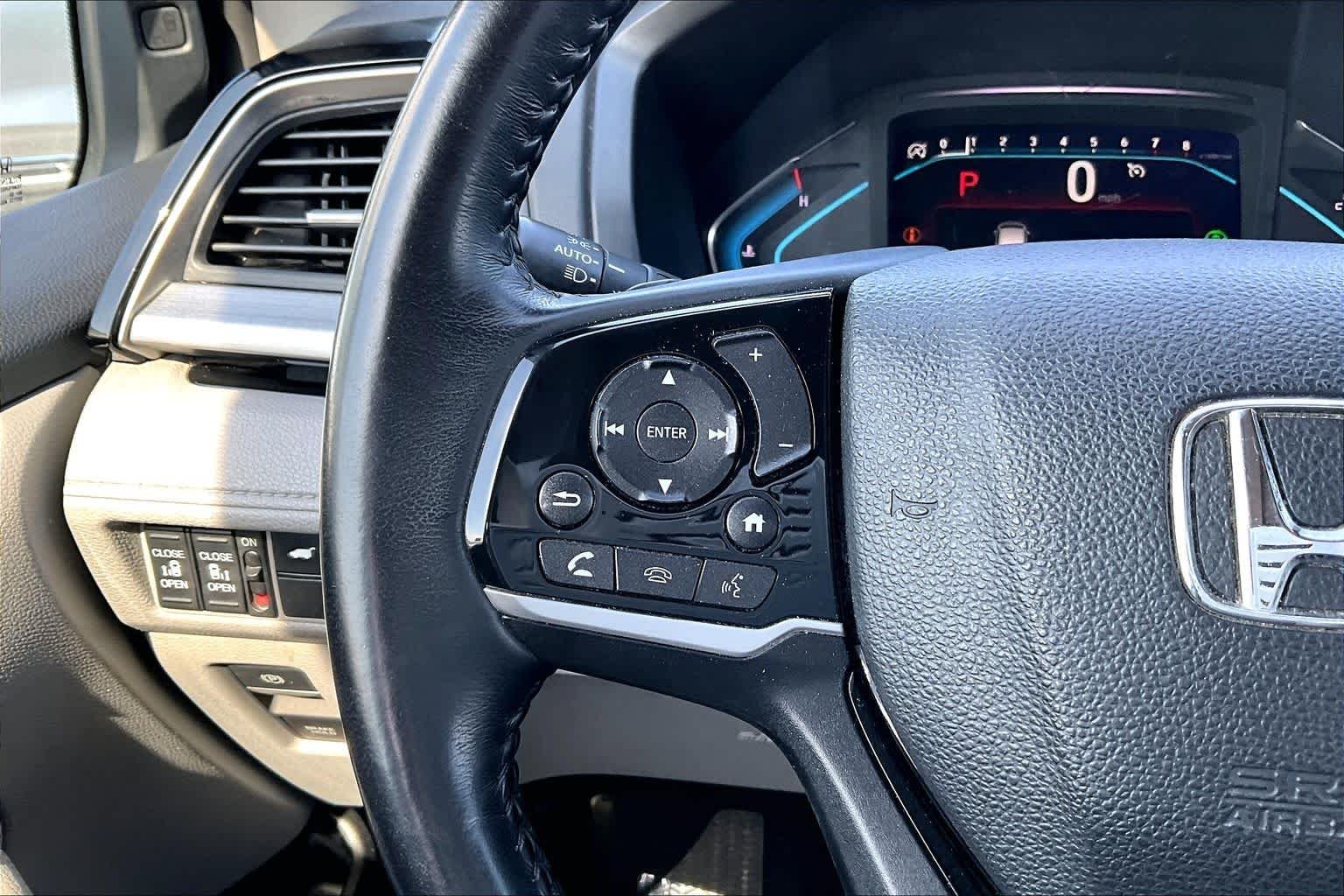 2024 Honda Odyssey Touring - Photo 24