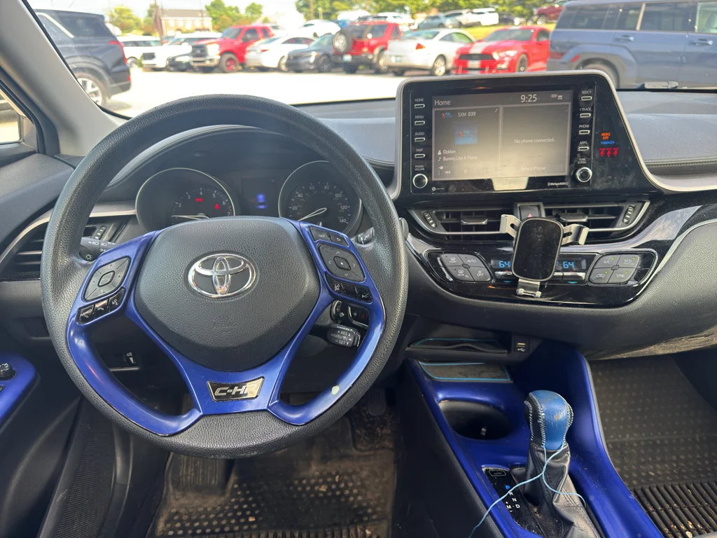 Used 2020 Silver Knockout Metallic Toyota LE image 12