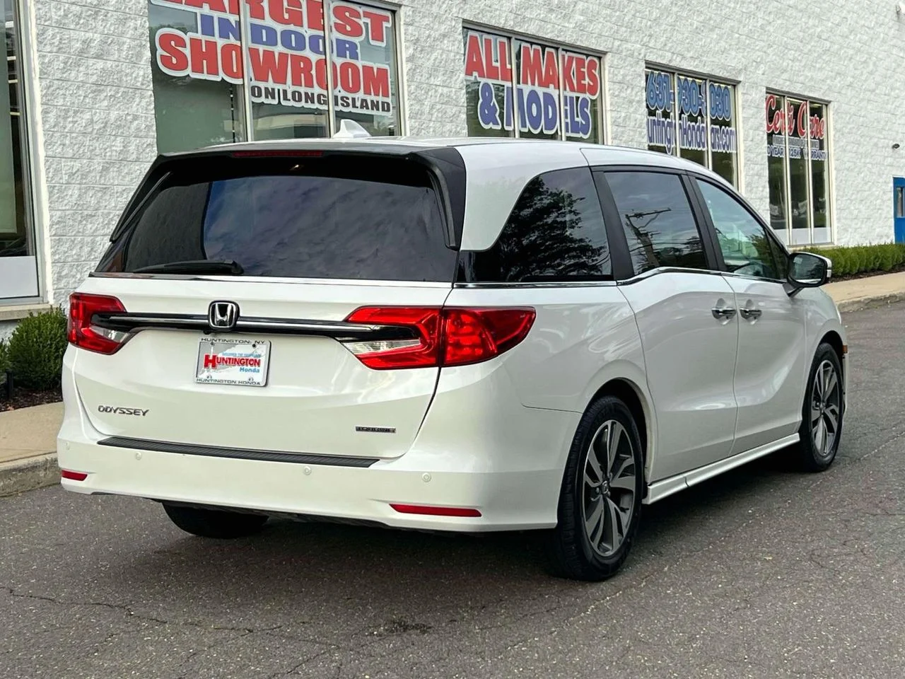 2023 Honda Odyssey Touring - Photo 8