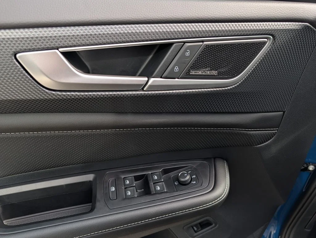 2026 Volkswagen Atlas Cross Sport SEL Premium R-LINE - Photo 18