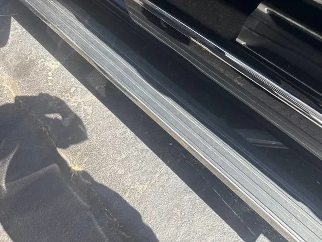 Used 2018 ONYX BLACK GMC Denali image 23