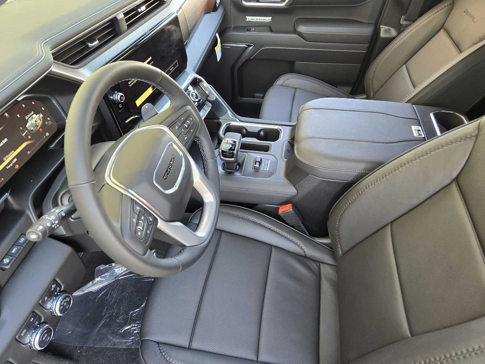 2026 GMC Sierra 1500 Denali - Photo 8