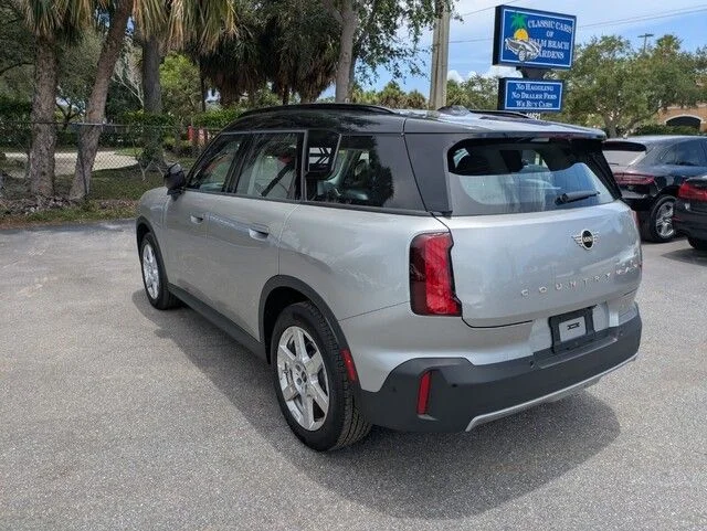 Used 2025 Silver MINI Cooper S ALL4 image 7