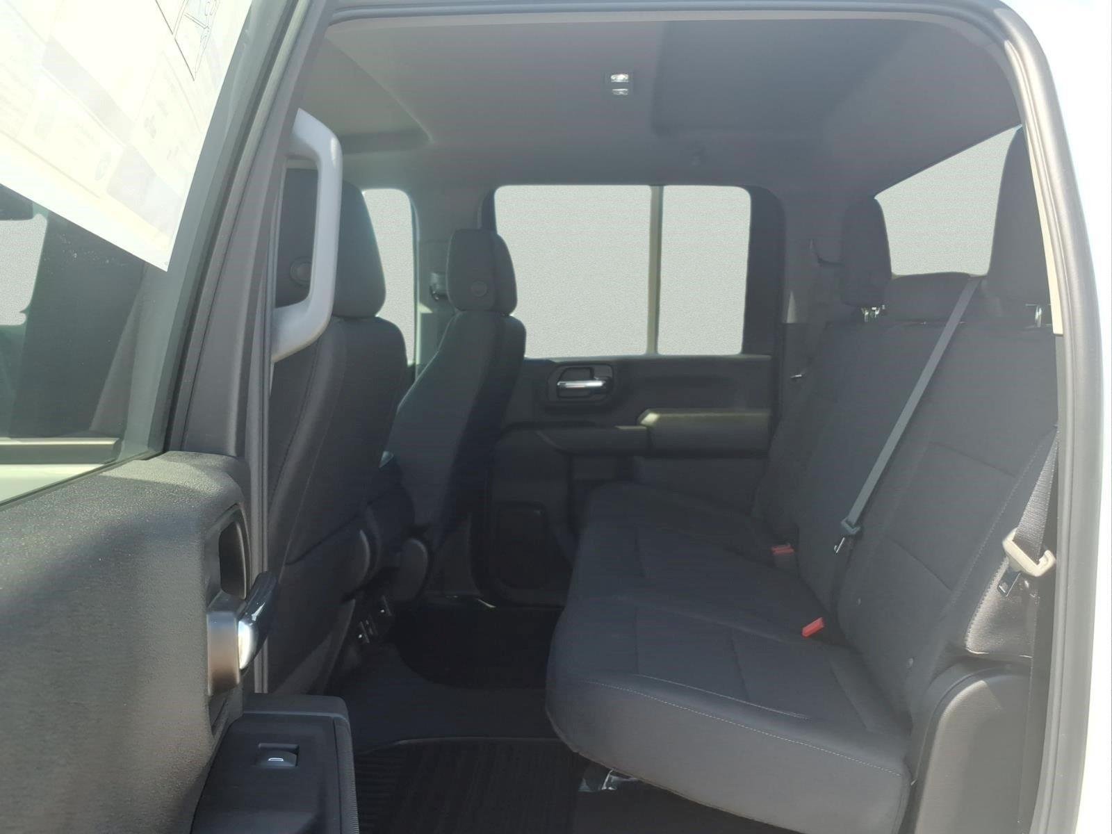 2026 Chevrolet Silverado 2500 HD Custom - Photo 9