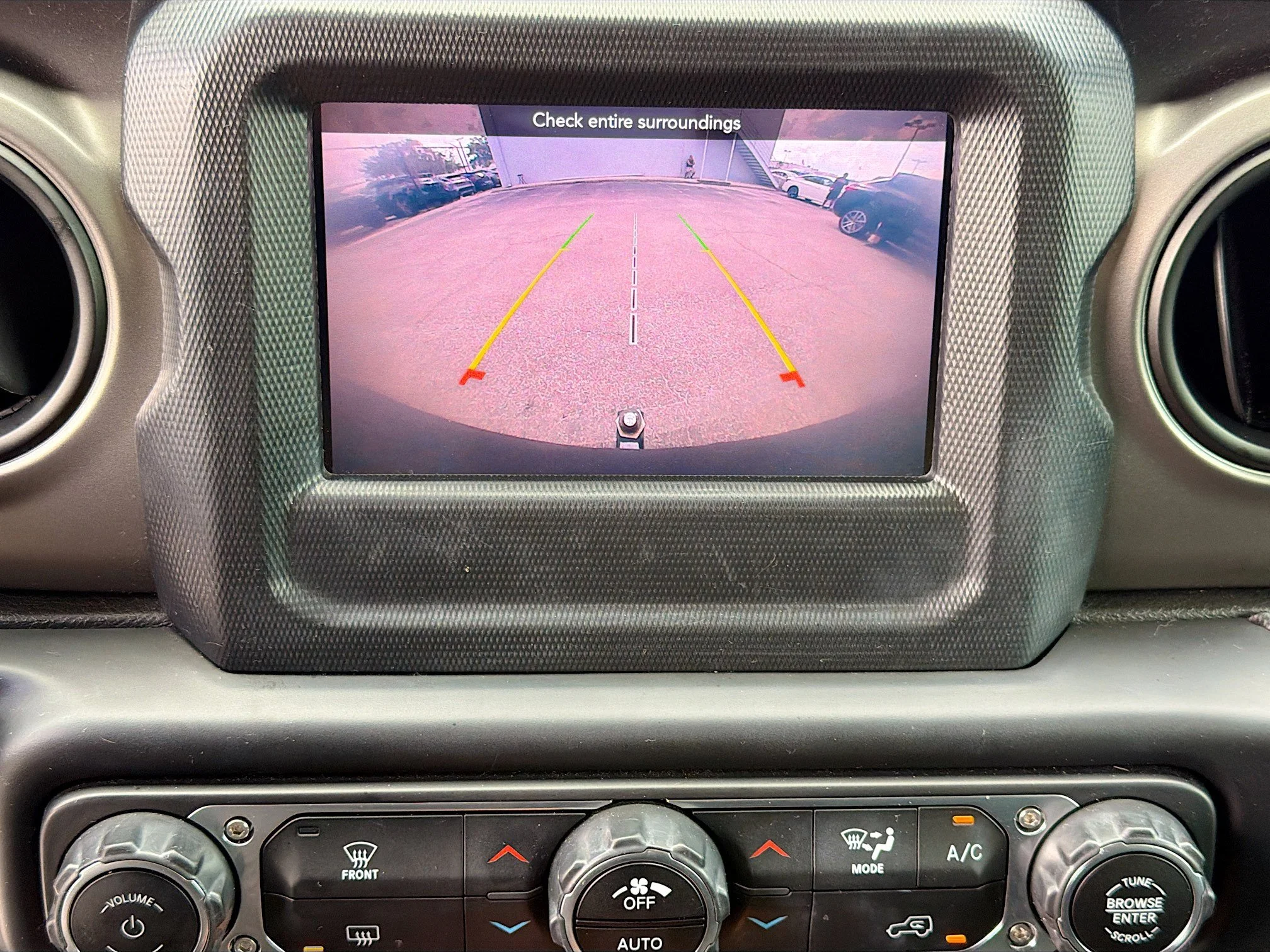 Used 2019 Black Clearcoat Jeep Sport S image 31
