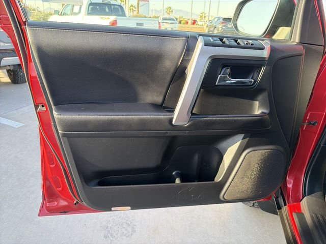 2024 Toyota 4Runner SR5 - Photo 9