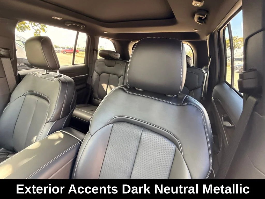 New 2026 Baltic Gray Metallic Clear-Coat Exterior Paint Jeep Limited Reserve image 23