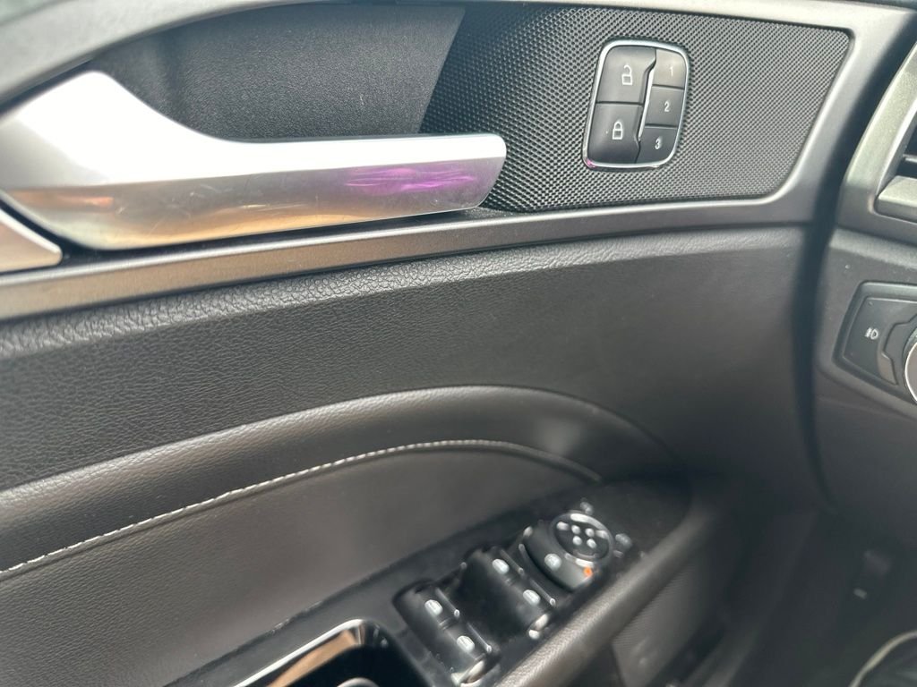 Used 2016 White Ford Titanium image 16