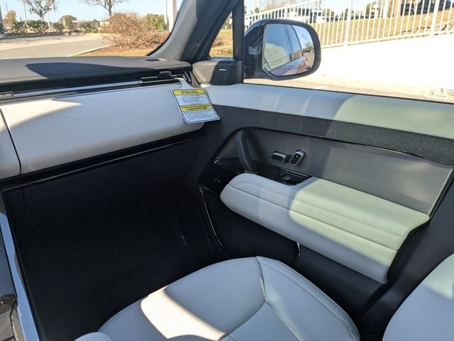2026 Land Rover Range Rover Sport SE - Photo 16