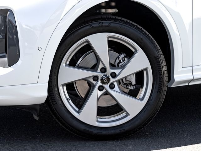 Used 2025 Glacier White Audi 2.0T Premium Plus image 11