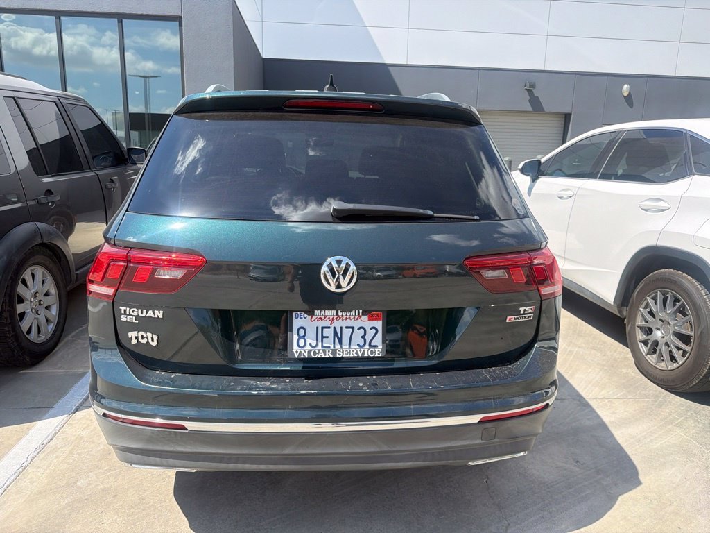 Used 2018 Green Volkswagen 2.0T SEL image 8