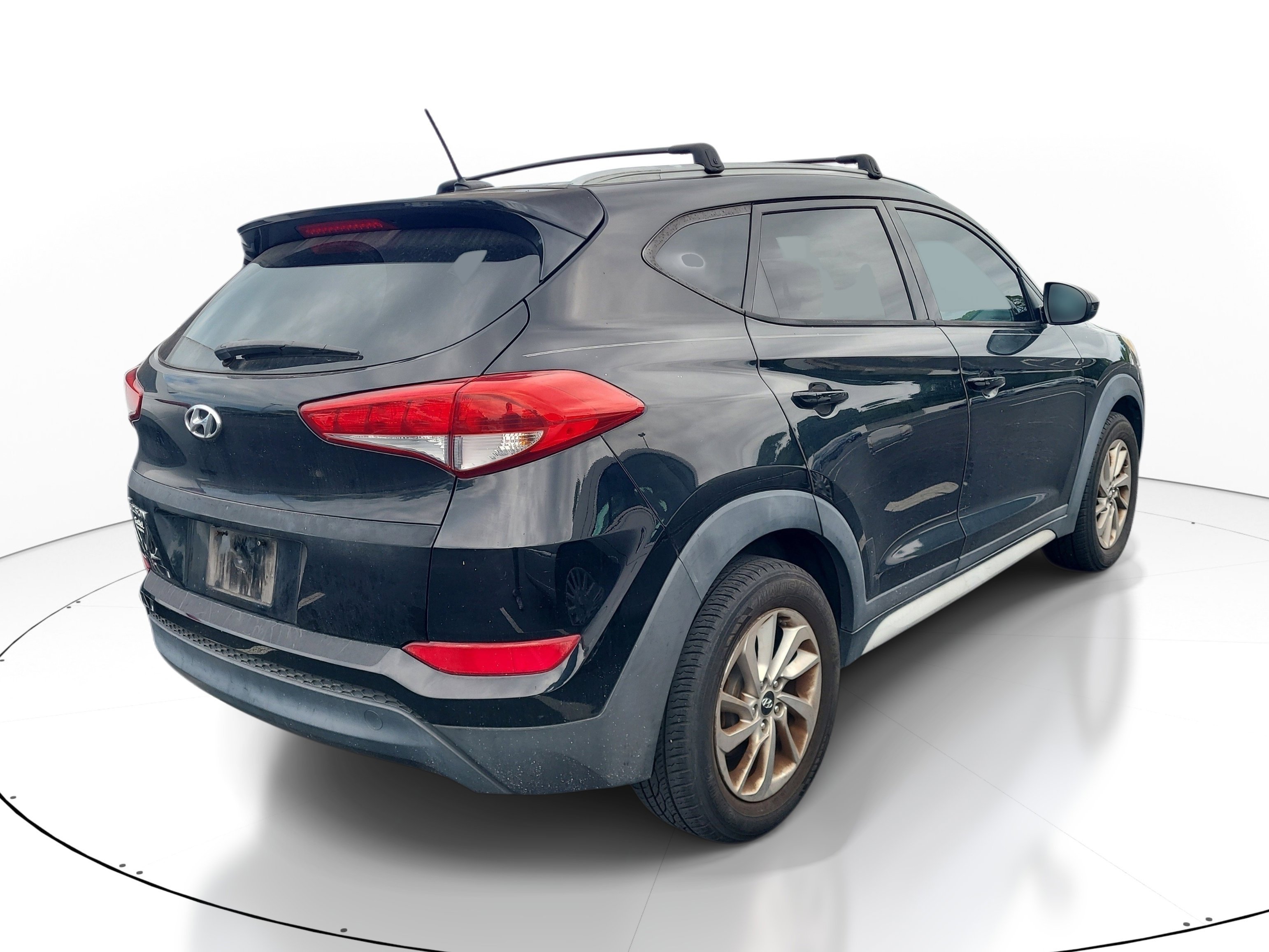 Used 2017 Black Noir Pearl Hyundai SE image 7