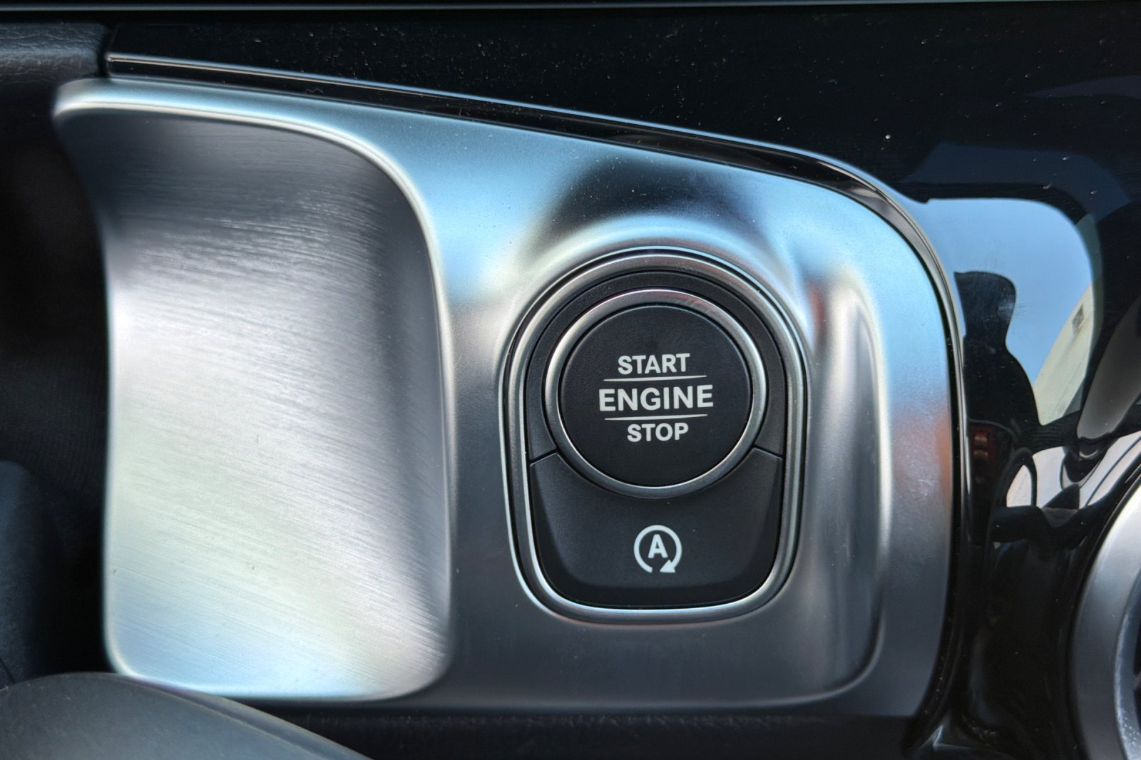 New 2026 Night Black Mercedes-Benz GLB 250 image 19