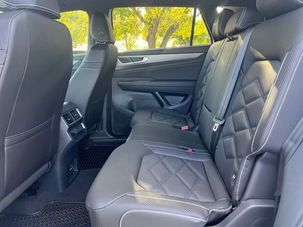 2026 Volkswagen Atlas Cross Sport SE w/Tech - Photo 47
