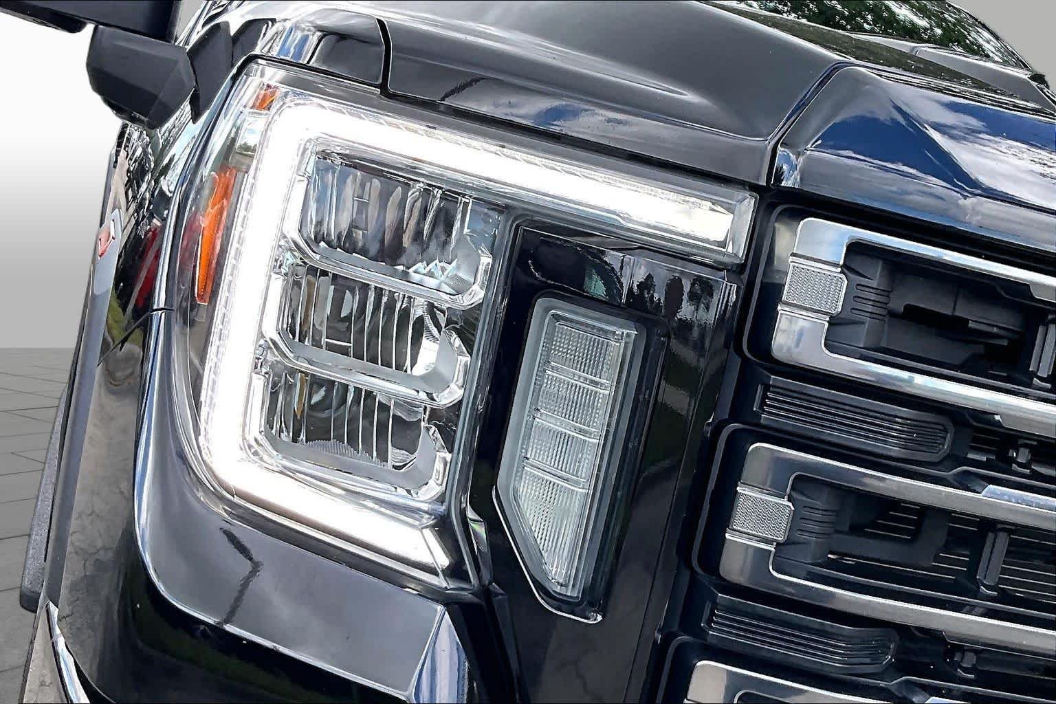 Used 2021 Onyx Black GMC AT4 image 28