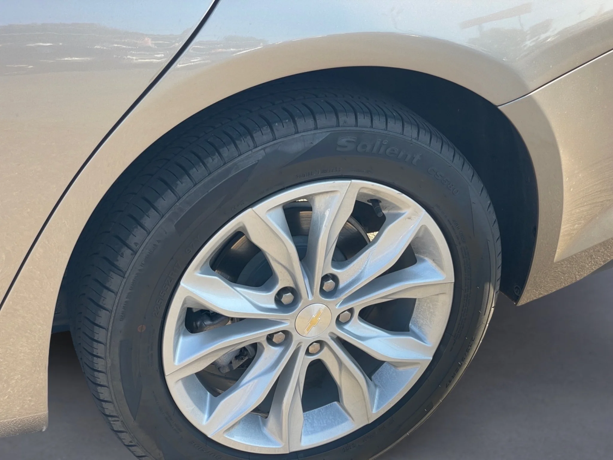 Used 2025 Mineral Gray Metallic Chevrolet LT image 23