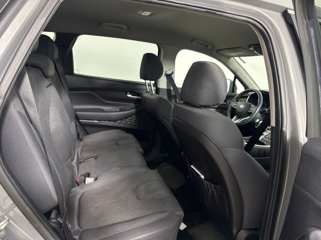 Used 2022 Gray Hyundai SE image 5