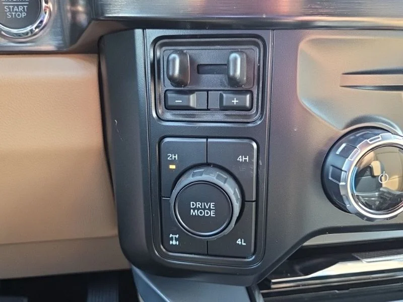 New 2026 Star White Metallic Tri-Coat Ford F-250® Lariat® image 41