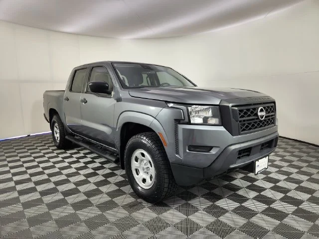 Used 2023 Gray Nissan S image 7