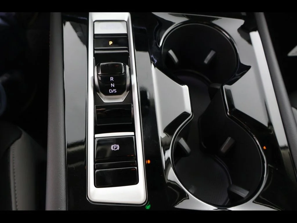 New 2026 Black Volkswagen 2.0T Peak Edition image 17