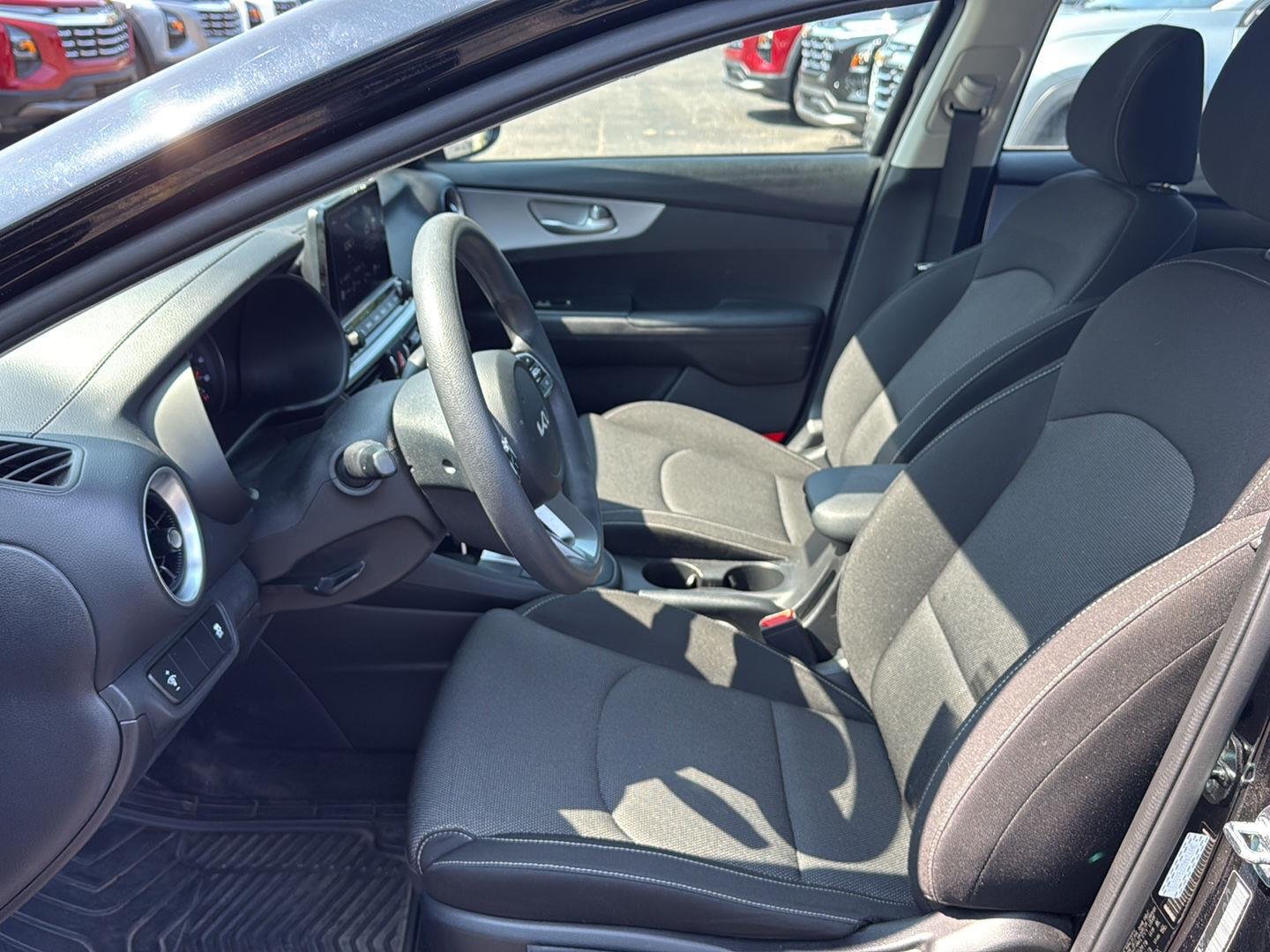 Used 2023 Aurora Black Pearl Kia LXS image 11
