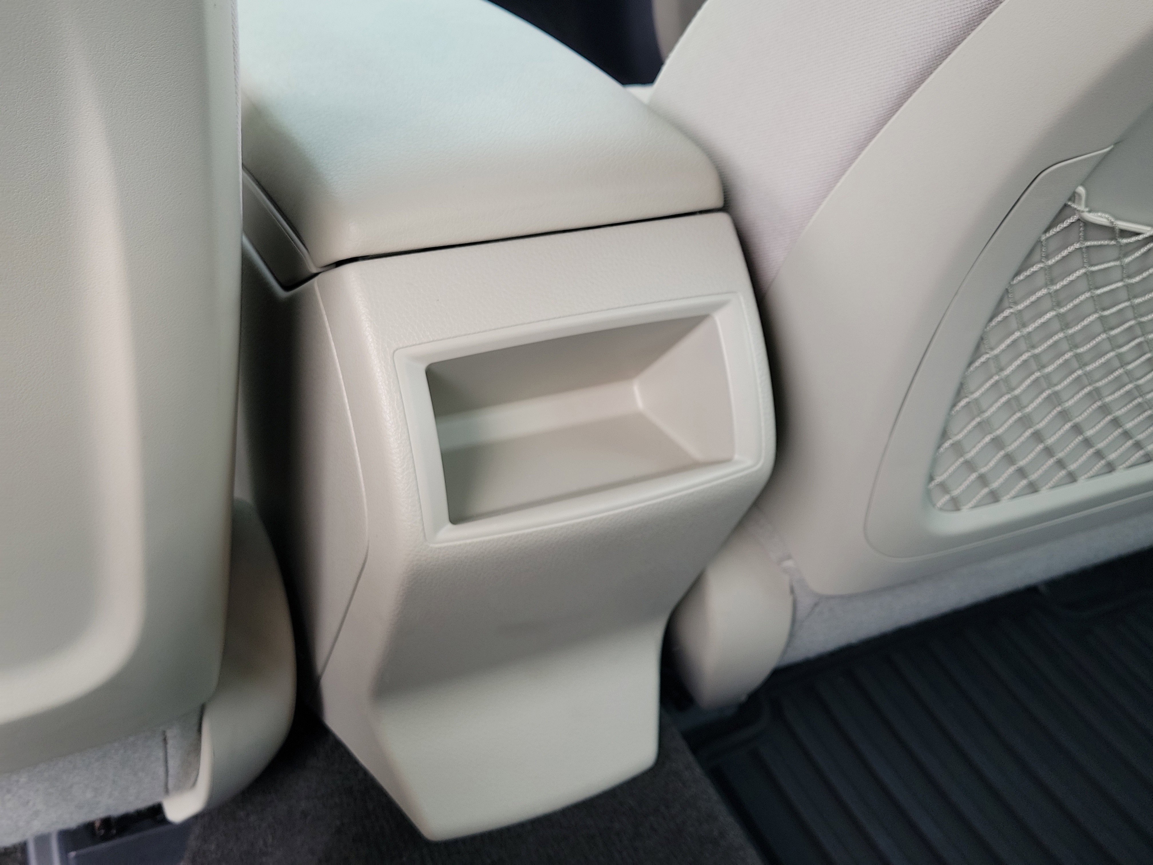 Used 2014 Tungsten Metallic Subaru 2.5i image 15