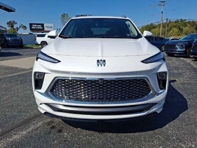 New 2026 White Frost Tricoat Buick Avenir image 2