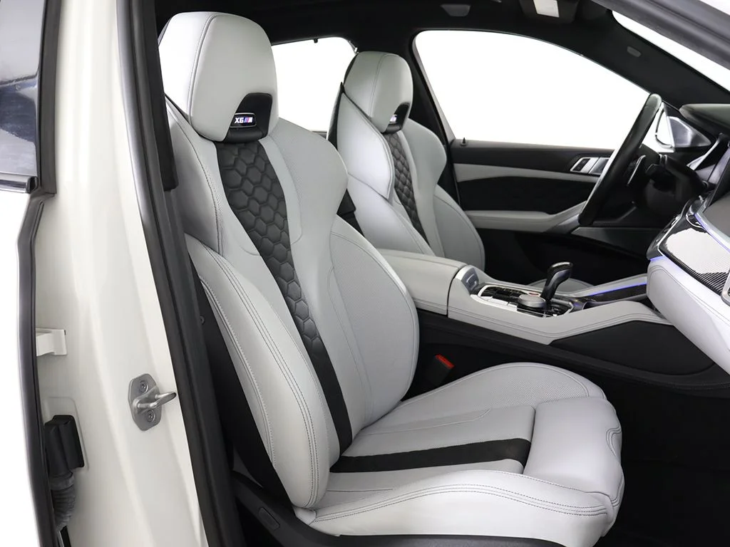 Used 2023 Alpine White BMW Base image 38