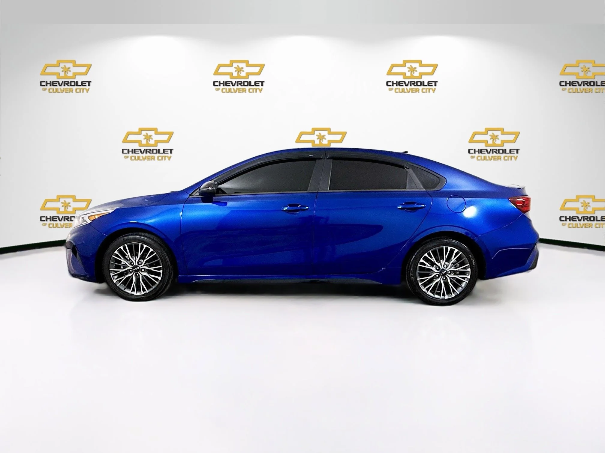 Used 2024  Kia GT-Line image 5