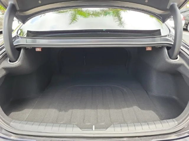 Used 2024 Blue Hyundai SEL image 9