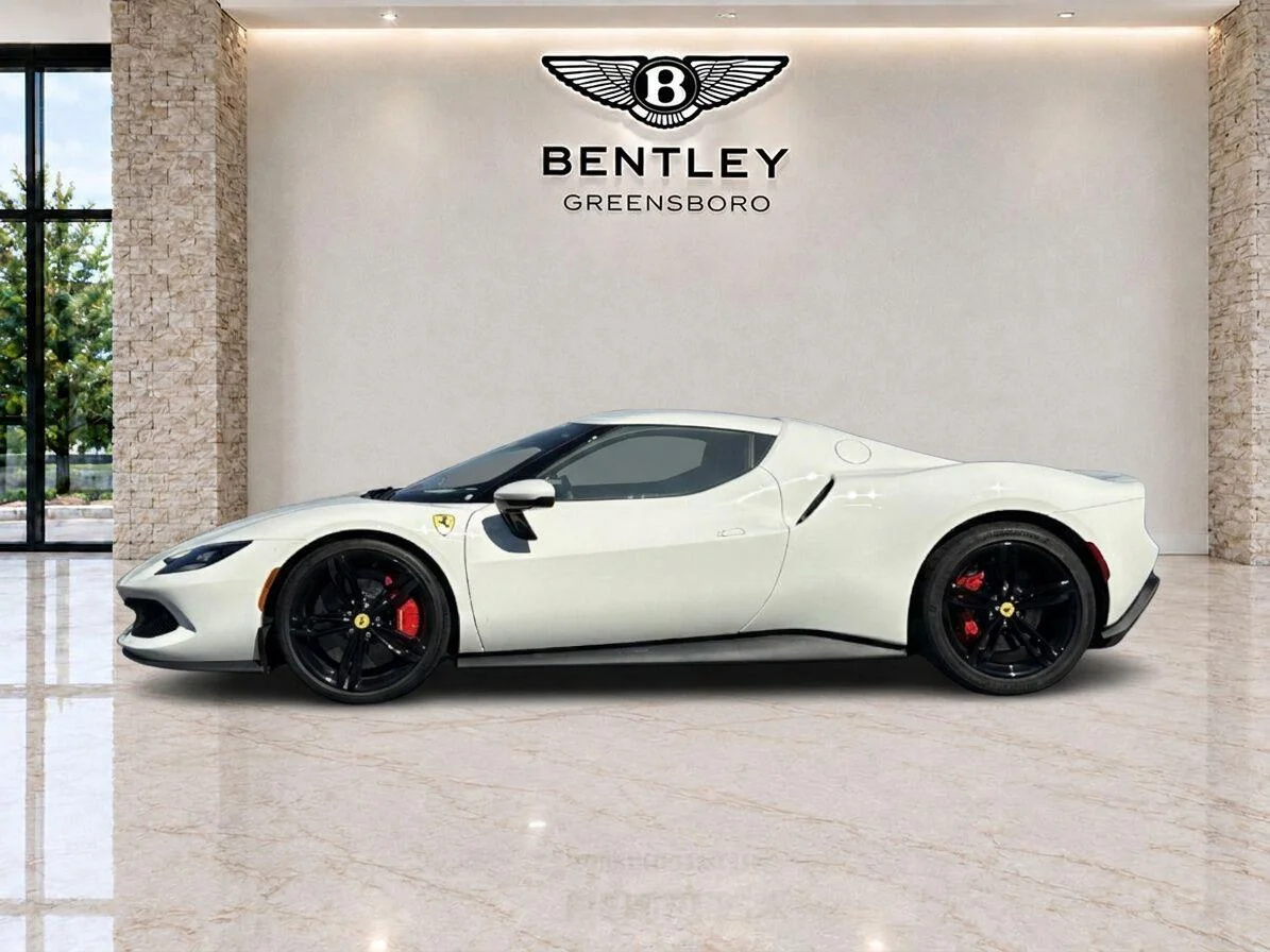 Used 2025 Bianco Cervino Ferrari  image 3