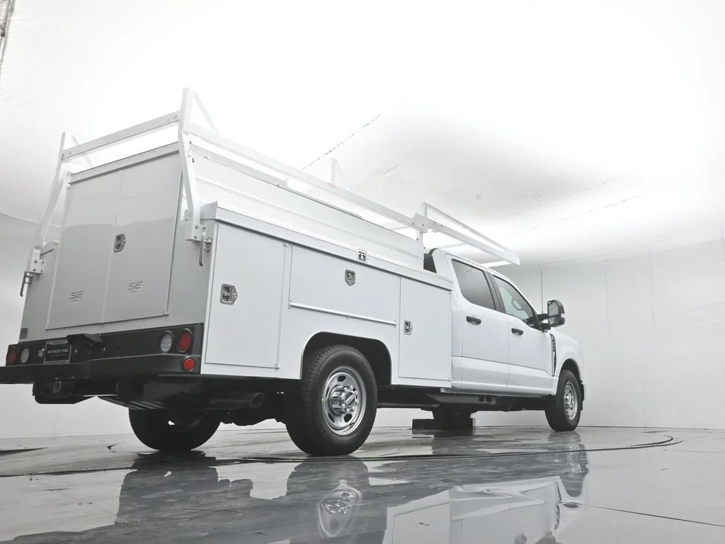 New 2026 Oxford White Ford XL image 48