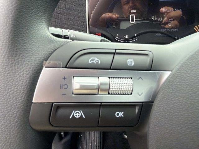 New 2027 Green Hyundai SE FWD image 23