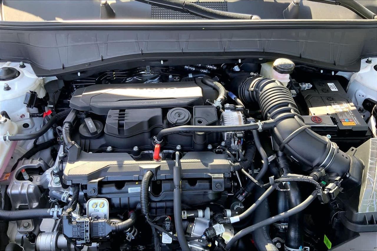 New 2026 Atlas White Hyundai SEL Premium FWD image 16