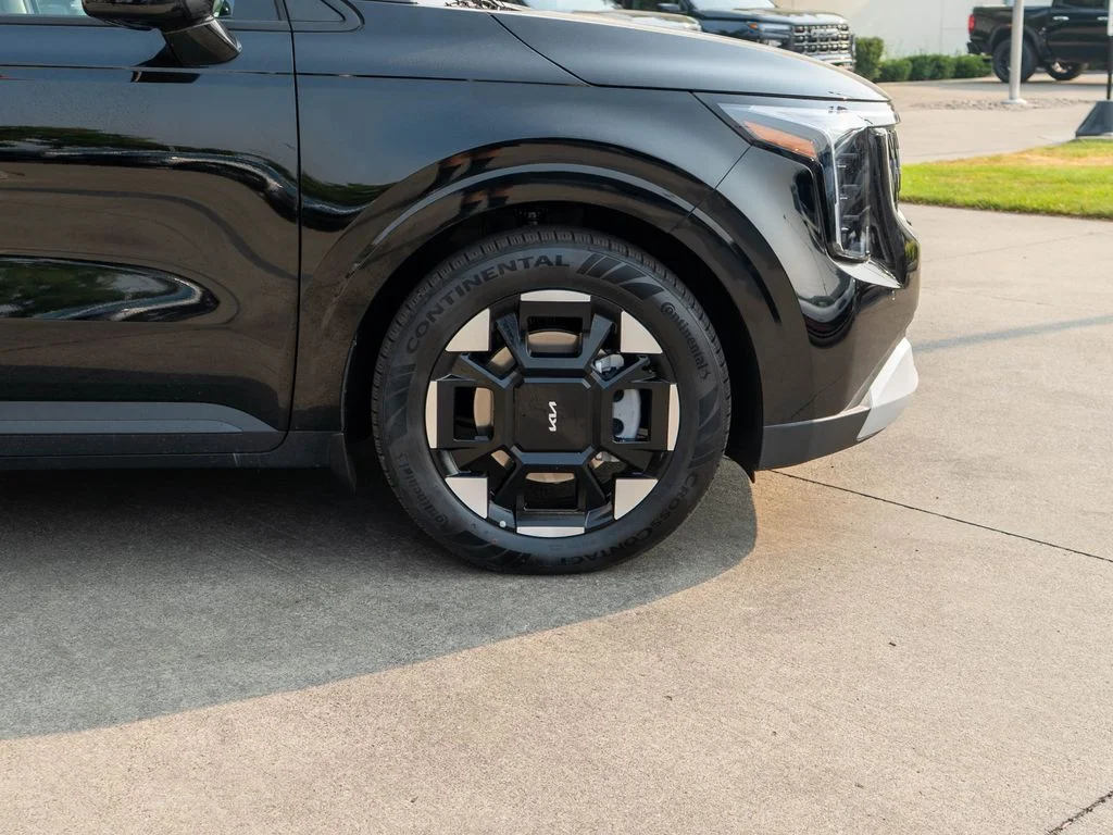New 2026 Aurora Black Pearl Kia EX image 35