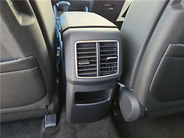 New 2027 Glacial White KIA EX Front-Wheel Drive image 9