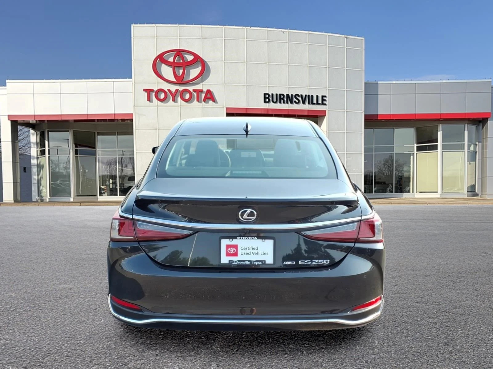 Used 2023 Black Lexus 250 image 5